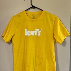 Levi's Yellow Short Sleeve Tee Vibrant Cotton Classic